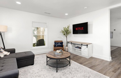 Concord House | Welcome to our cozy, luxury, centenarian home.