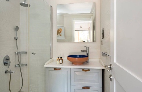 Rumeli Hisari House | Welcome to our lovely safe haven duplex home tucked away in our peaceful green patio