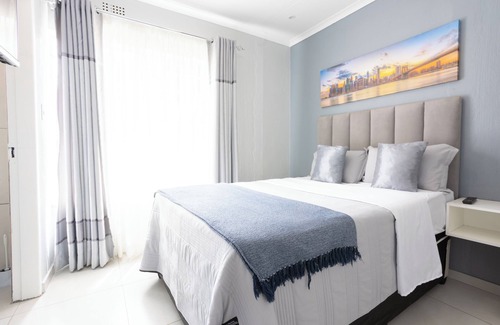 Randpark Ridge House | Welcome to Our Luxurious Oasis: Discover Comfort in Our Spacious Guesthouse