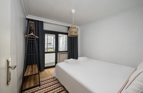 Bebek Apartment | Welcome to our sweet 2 bedroom / 1bathroom cozy home in the heart of Bebek close to the bosphorus