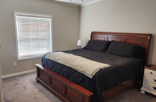 Lexington - Salisbury House | Welcome to Sandy Creek Sanctuary! Your secluded private getaway for relaxation!