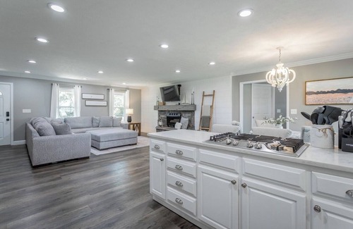 Dayton House | Welcome to Sunset Escape at the Lake! Private Dock, All Seasons Deck and More!