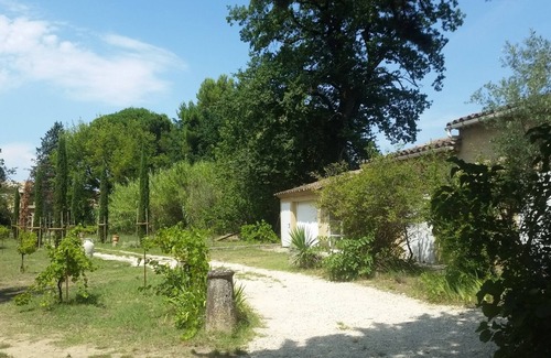 Vaison-la-Romaine House | Welcome to the Pigeonnier, Charming B & B, heated Roman basin, nearby cv