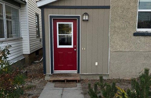Nanton Apartment | Welcome to The Alcott, a musical inspired cozy suite in Nanton! Pet Friendly!