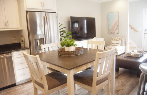 Minot House | Welcome to the "Beach Haus," a charming retreat 400' from Minot Beach!