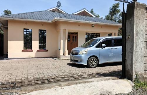 Nakuru House | Welcome to the Country side!
