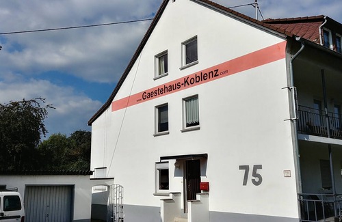 Kesselheim Apartment | Welcome to the GUESTHOUSE - KOBLENZ Apartment in the attic