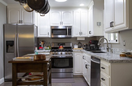Fetters Hot Springs-Agua Caliente House | Welcome to the Hooker House
