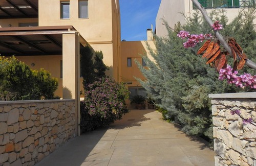 Skaleta House | Welcome to the house of nature colours!