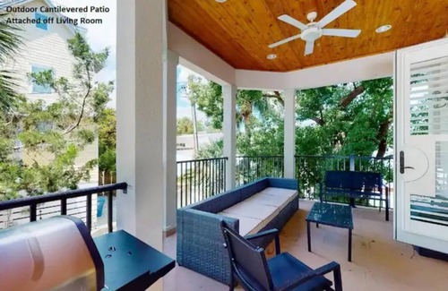 Demere Park Condo | Welcome to the Island!n2 Min Walk 2 Beach 20% Weekly Discount
