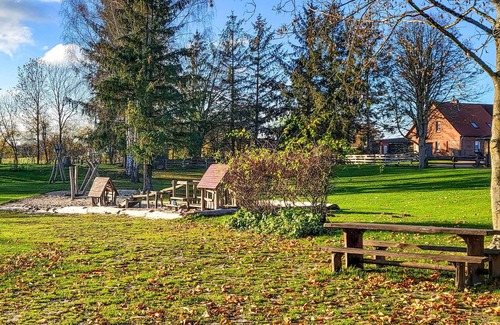 Behnkendorf Apartment | Welcome to the inviting vacation apartment Ahlbeck.