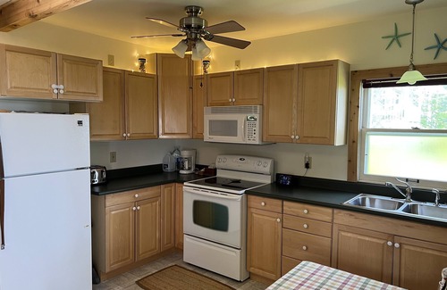 Hingham House | Welcome to the "Lake Cottage" where lake Michigan waves are calling