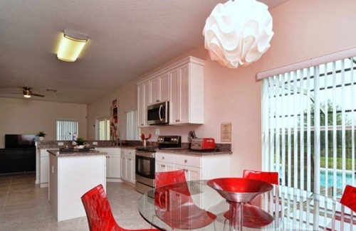 West Haven House | Welcome to the Magic, PRIVATE POOL/SPA NO REAR NEIGHBORS VERY PRIVATE