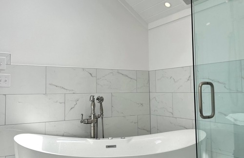 Nellysford Hotel | Welcome to the newly appointed Everett Estate: Where Modern Luxury Meets Historic Charm