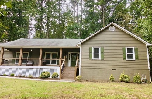 Alpharetta House | Welcome to the Spruced up Ranch!