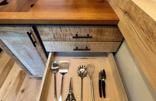 Huntington Cabin | Welcome to the Tiny Timber an off grid timber framed tiny house in the woods