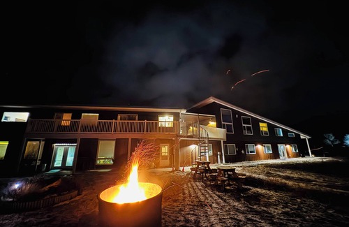 Four Corners Apartment | Welcome to the Treehouse, With Beautiful Views of the Bridger Mountain Range.