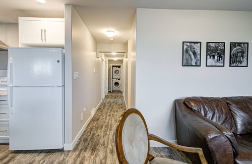 South Lethbridge Apartment | Welcome to the WolfeDen!