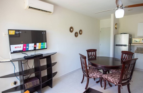 Progreso Municipality Condo | Welcome to this 1 bed 1 bath condo with splendid pool view