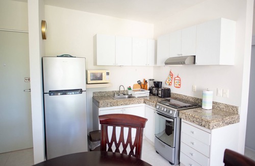 Progreso Municipality Condo | Welcome to this 1 bed 1 bath condo with splendid pool view