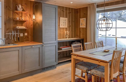 Sjusjoen House | Welcome to this beautiful cottage near Rømåsen in the Sjusjøen area.