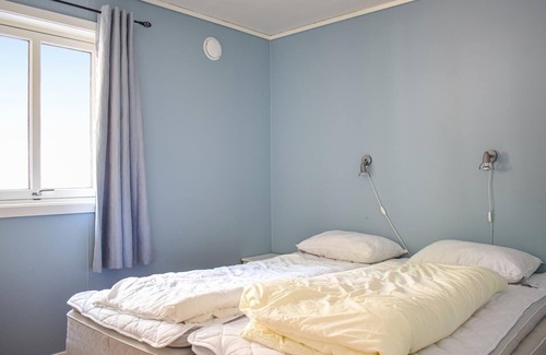 Hervik House | Welcome to this great vacation home in idyllic Liarvåg in Tysvær.