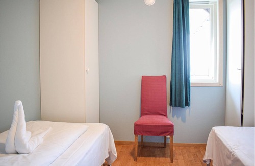 Hervik House | Welcome to this great vacation home in idyllic Liarvåg in Tysvær.