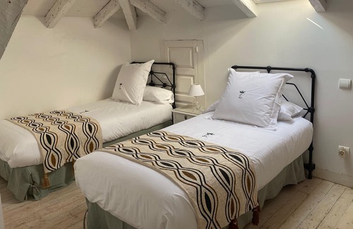 Comillas City Center House | Welcome to this home with history