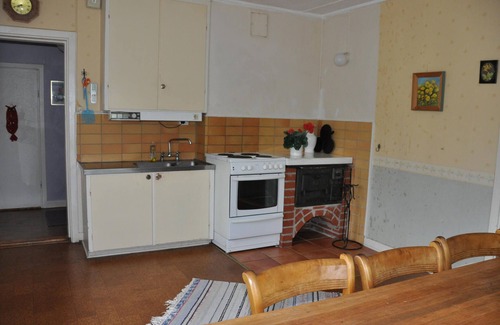 Saxan Apartment | Welcome to this inviting vacation apartment on the lake!