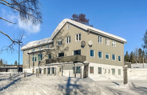Mesnali Apartment | Welcome to this large house with private rooms and inviting common areas.