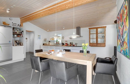 Strøby Egede House | Welcome to this modern and welcoming vacation home for an unforgettable vacation.