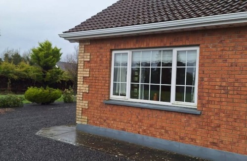 Ballyjamesduff Villa | Welcome to Tunmobi Villa, home away from home.nn