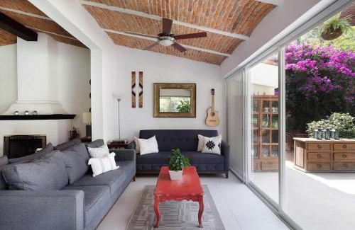 Ajijic Villa | Welcome to Villa Cristy 3-BR 3 5-WC in the La Floresta area