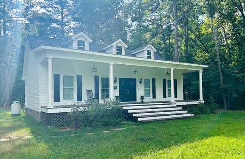 Mount Berry House | Welcome to Your Charming Retreat in Plainville, Georgia