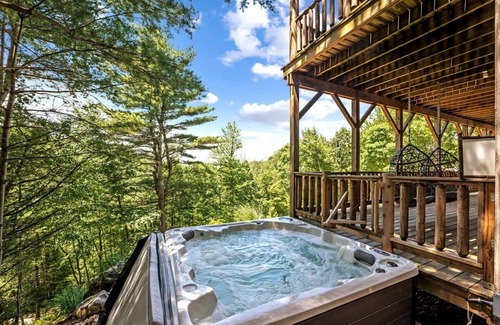 Aquashicola Cabin | Welcome to your luxurious 3,000 sq