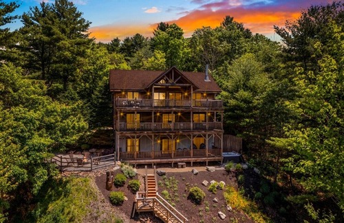 Aquashicola Cabin | Welcome to your luxurious 3,000 sq