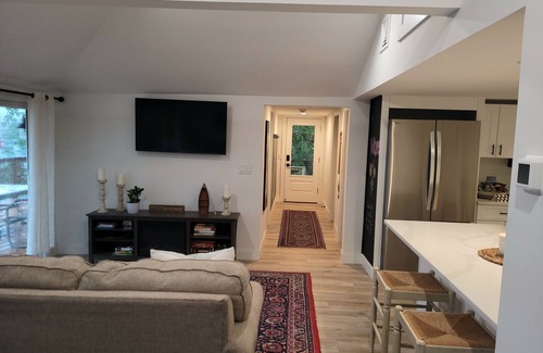 Plymouth House | Welcome to your Peaceful Waterfront Retreat in Plymouth
