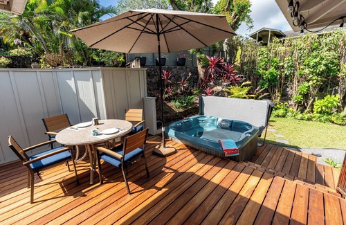 Waimanalo House | Welcome to your Waimanalo retreat! Steps from one of Oahu's most stunning, uncrowded beaches