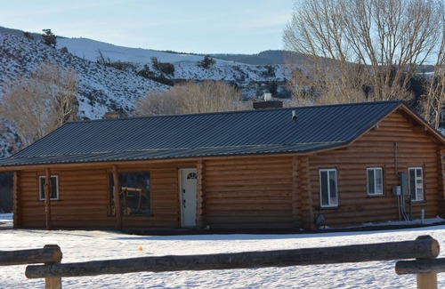 Dubois Cabin | Welcome Travelers! Renovated Log Cabin at Wind River Landing, Dubois, WY
