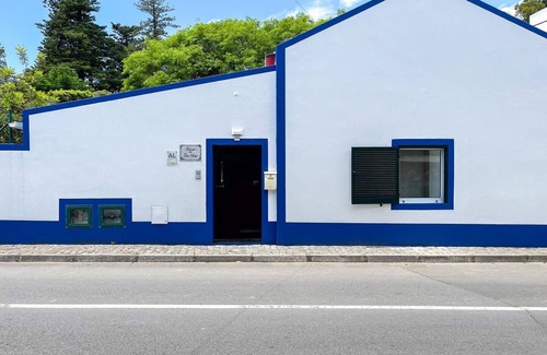 Caloura House | WelcomeBuddy - Casa Tia Néné - Green Glassyard