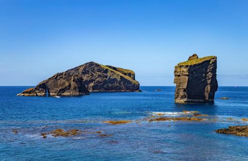 Mosteiros House | WelcomeBuddy - Villa Mar Azul - Mosteiros Beach