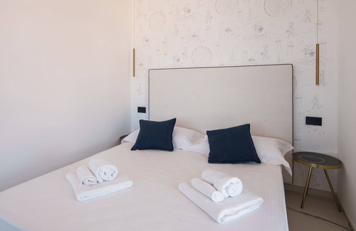 Olbia City Centre House | Welcomely - Light room vistamare - Domenico Modugno - 403