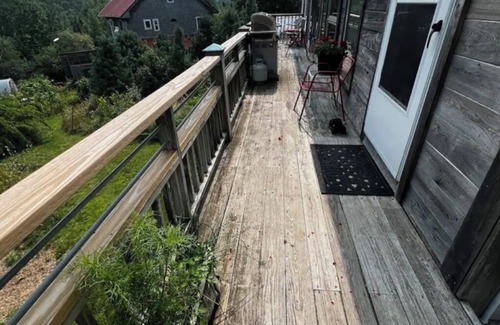 Franklin Apartment | Welcoming 4 bed Loft on Organic Farm-Near MDI & Wilderness