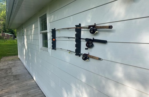 Farwell House | Welcoming 4-bedroom lake house ON THE GOLF COURSE with WiFi in Alexandria