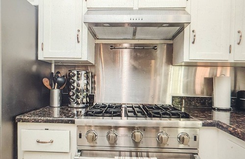 Houston House | Welcoming 5-bedroom lakefront house with WiFi in charming Big Lake