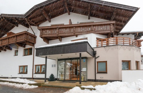 Unterlaengenfeld Apartment | Welcoming apartment in Längenfeld with sauna
