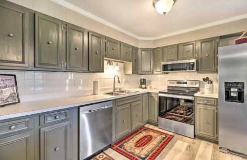Boone House | Welcoming Boone Getaway Near Hiking and Skiing!