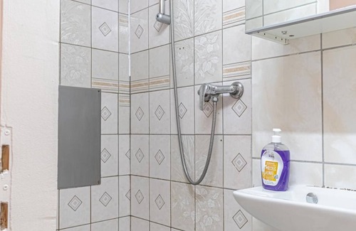 Rudolfsheim-Funfhaus Apartment | Welcoming Budget 1BR Apt. With Best Location