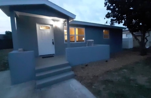 Cocoa House | Welcoming home with everything you need in Cocoa - 2 bedrooms