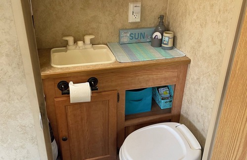 Menominee House | Welcoming RV - NFL DRAFT SPECIAL!- in charming Menominee